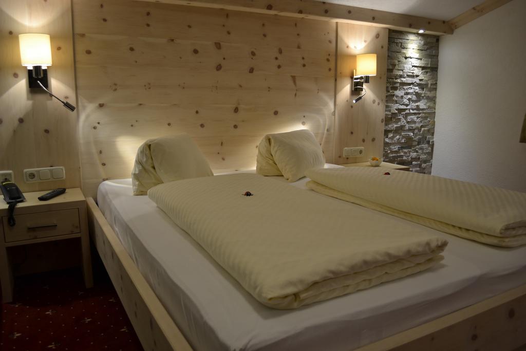 Pension Alpenperle Holzgau Ngoại thất bức ảnh