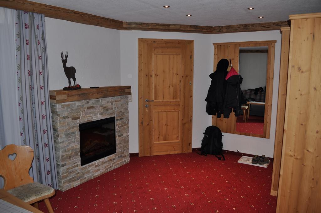 Pension Alpenperle Holzgau Ngoại thất bức ảnh