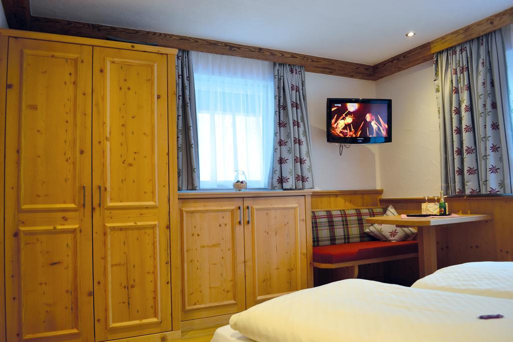 Pension Alpenperle Holzgau Ngoại thất bức ảnh