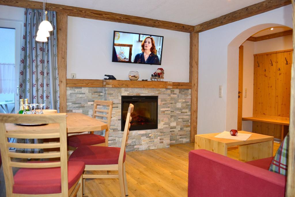 Pension Alpenperle Holzgau Ngoại thất bức ảnh