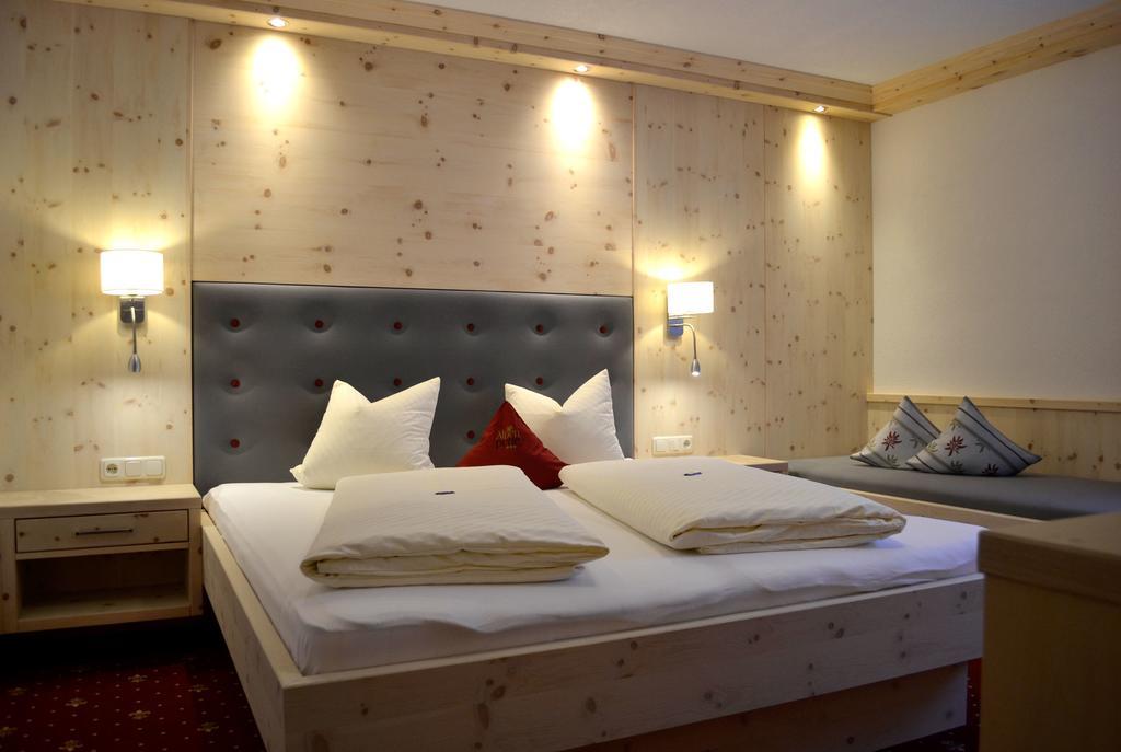 Pension Alpenperle Holzgau Ngoại thất bức ảnh